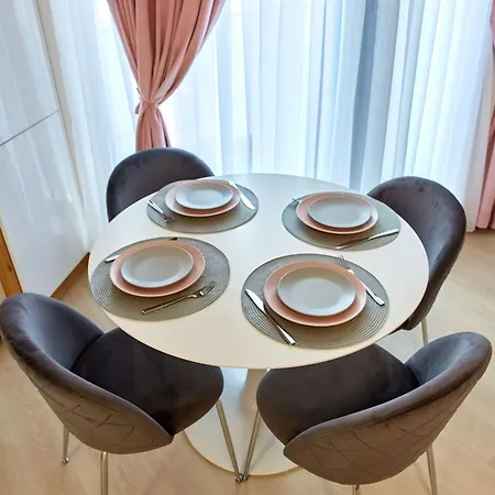 Apartahotel Exterior 4*