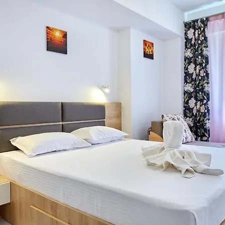 Lejlighedshotel Exterior 4*